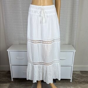 Roxy Beautiful White Lace Trim Maxi Skirt, Medium